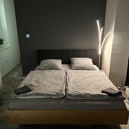 Ferienwohnung Ubernachtungsmoglichkeit Und Monteurzimmer Hamdorf Exterior foto